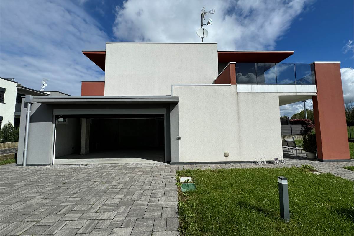 Moderna villa singola