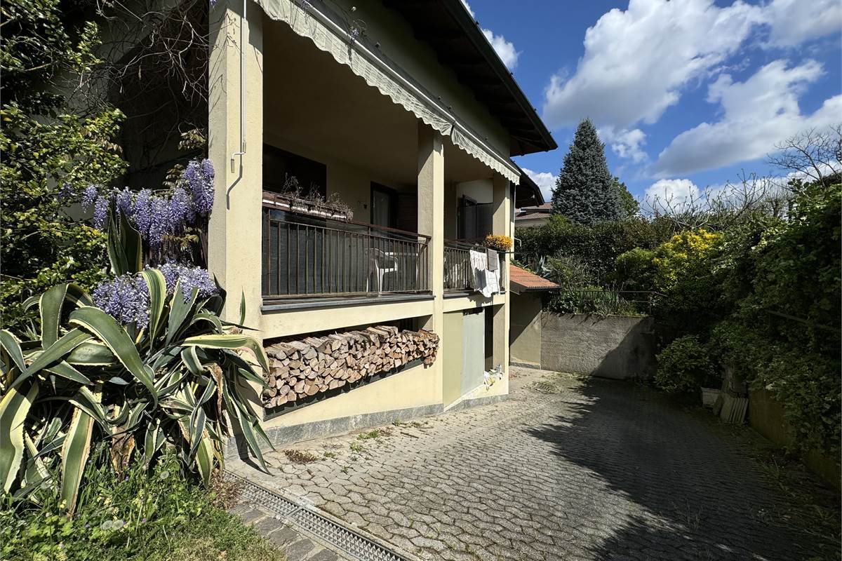 Villa indipendente con giardino
