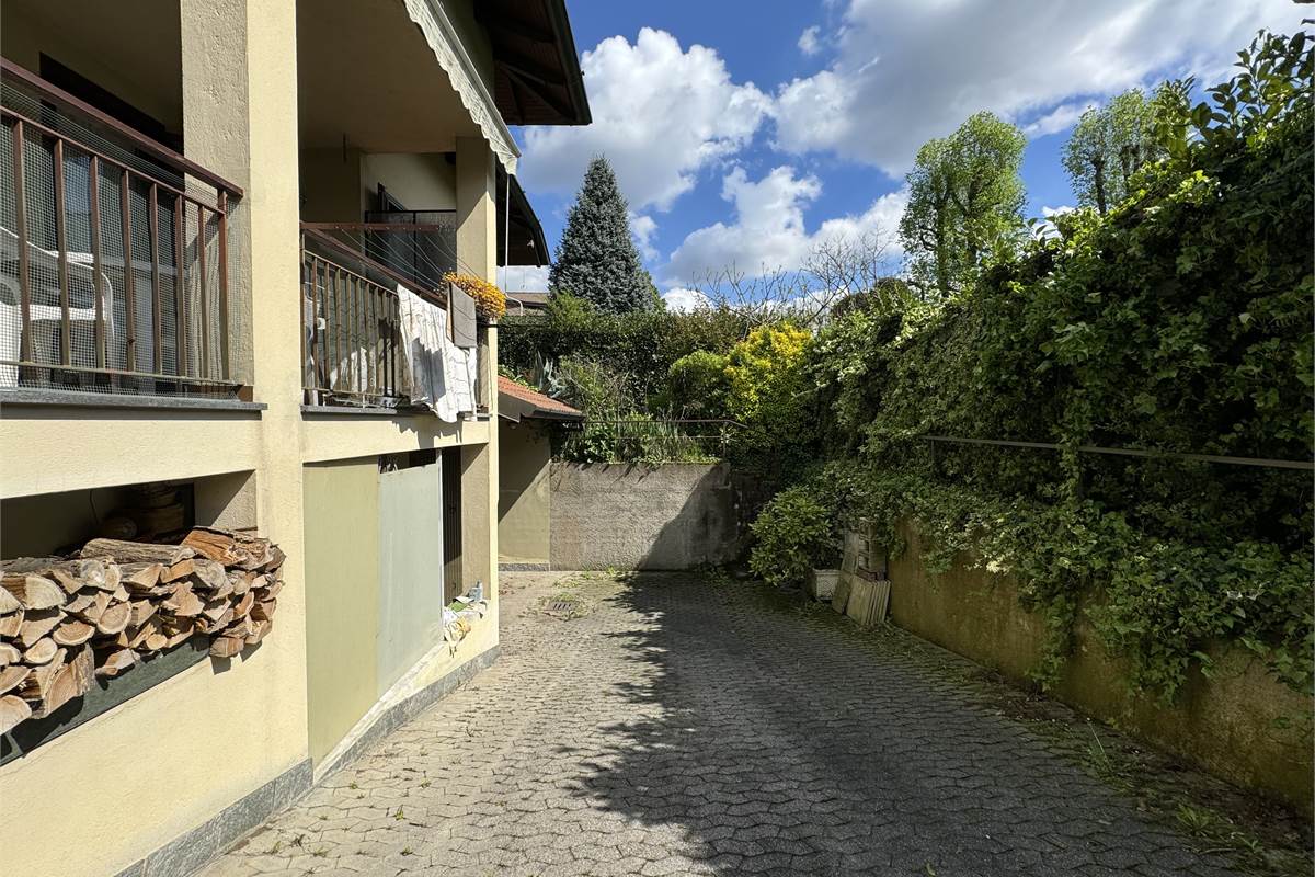 Villa indipendente con giardino