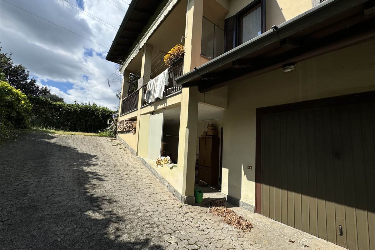 Villa indipendente con giardino