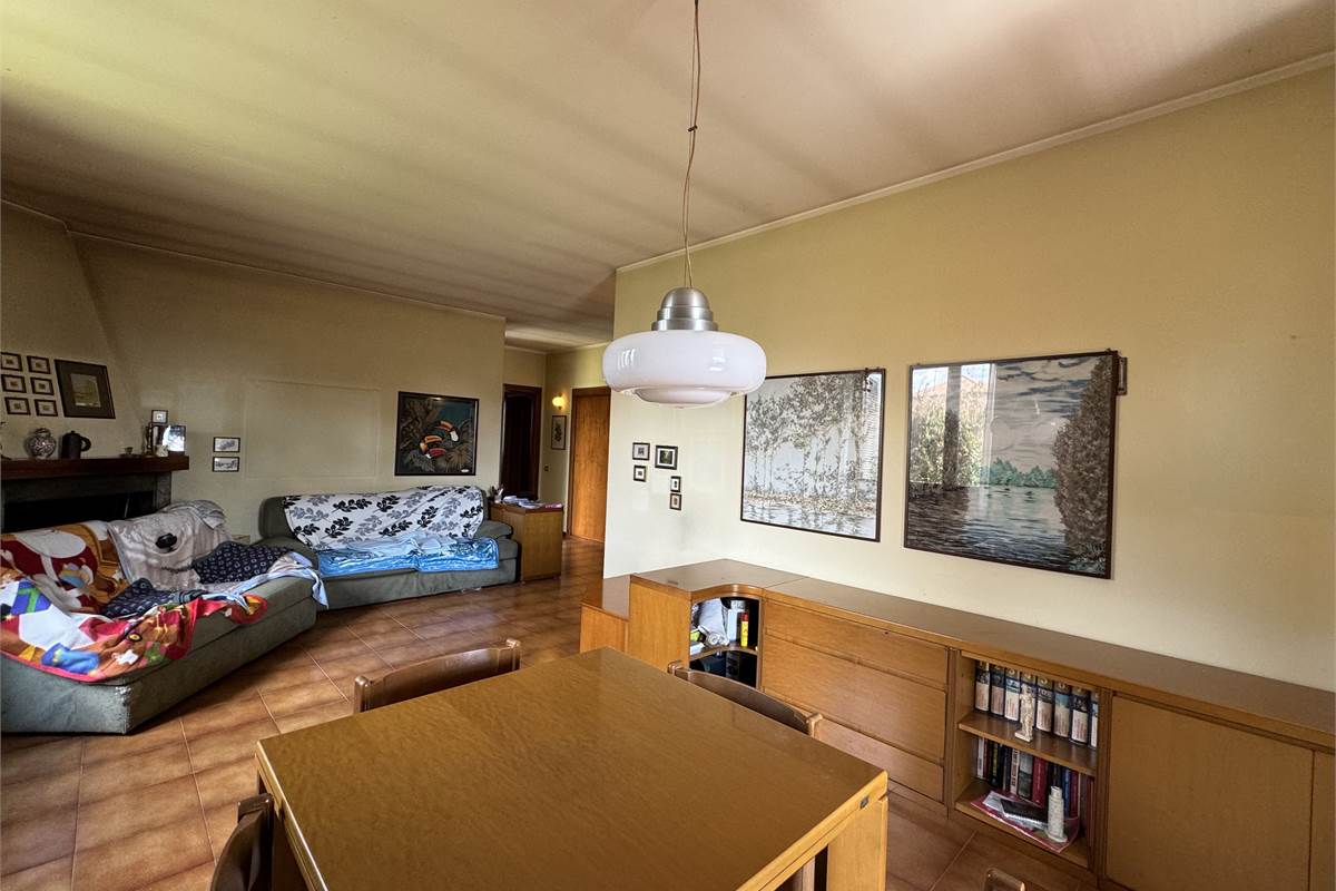 Villa indipendente con giardino