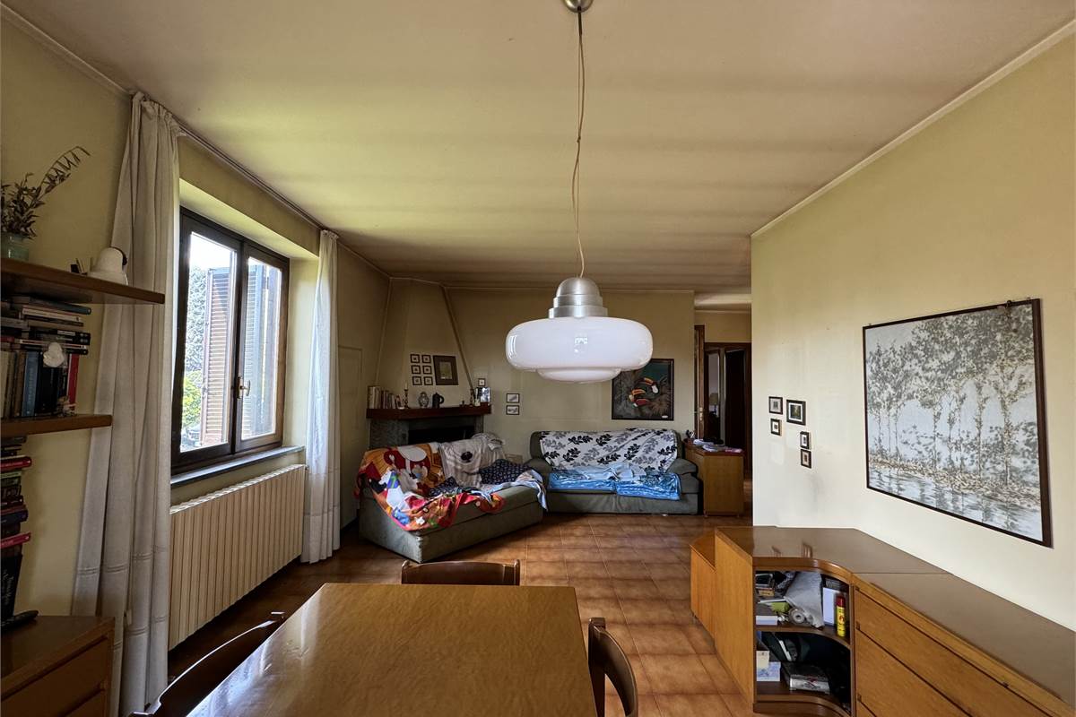 Villa indipendente con giardino