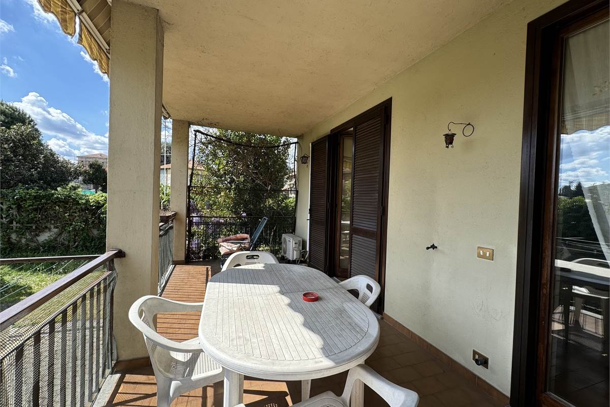 Villa indipendente con giardino