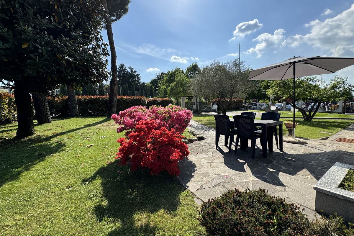 Villa indipendente con giardino