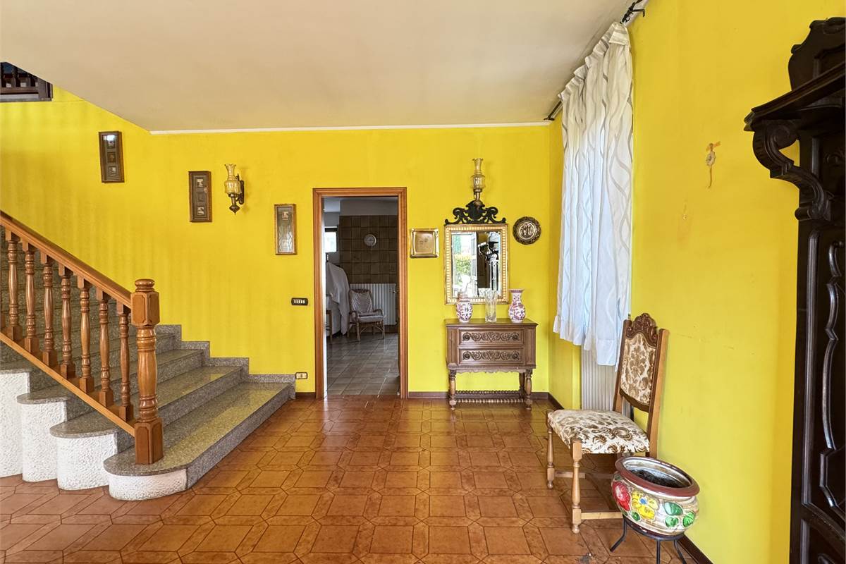 Villa indipendente con giardino