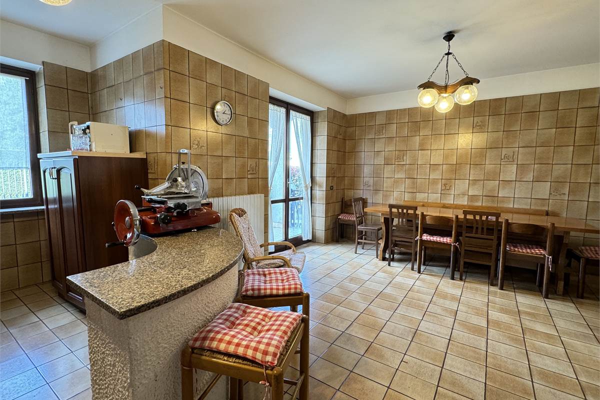 Villa indipendente con giardino