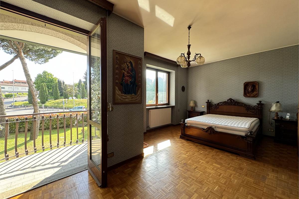 Villa indipendente con giardino