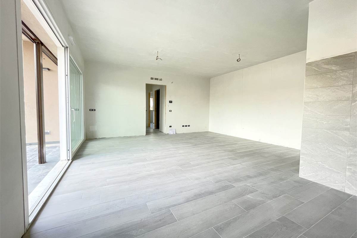 Nuovo trilocale con giardino + BOX incluso