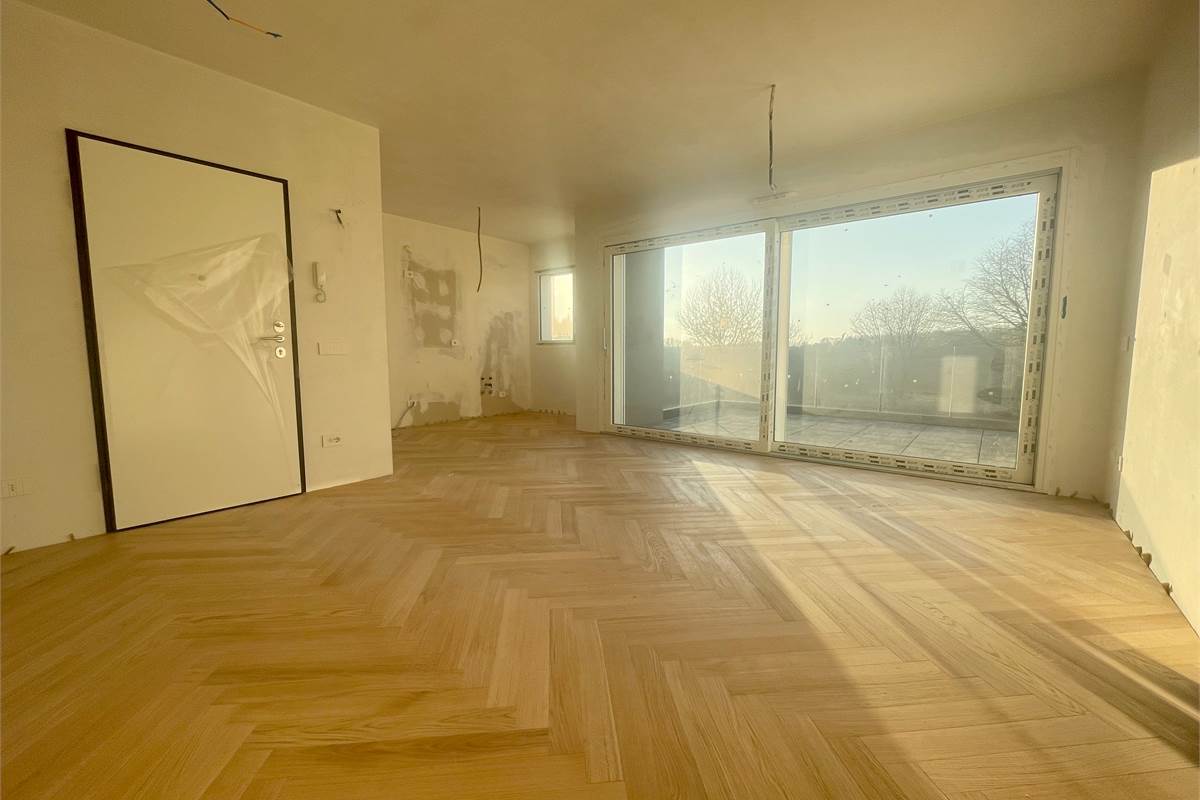 Nuovo trilocale con terrazzo