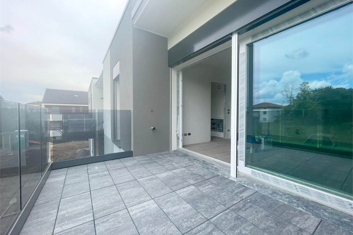 Nuovo trilocale con terrazzo