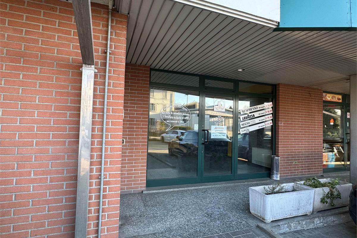 Locale commerciale fronte strada