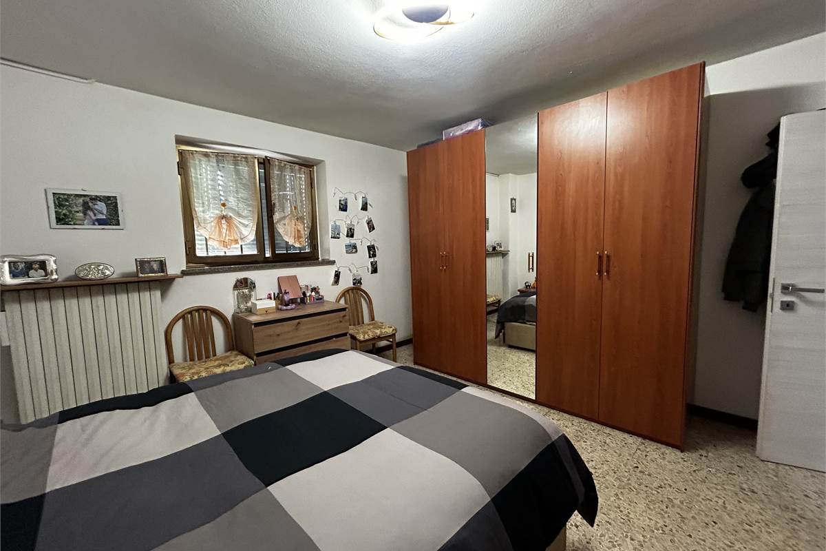 Casa indipendente con due appartamenti