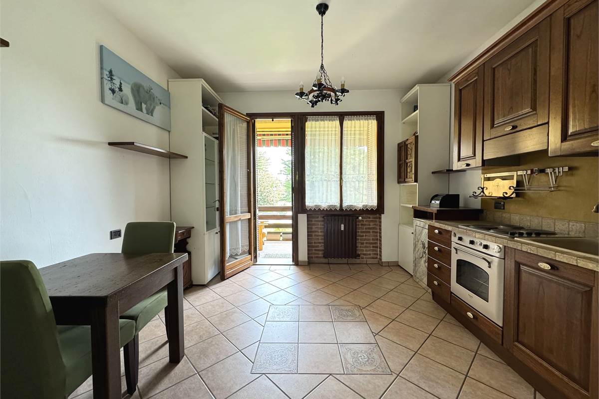Appartamento ristrutturato con terrazzo