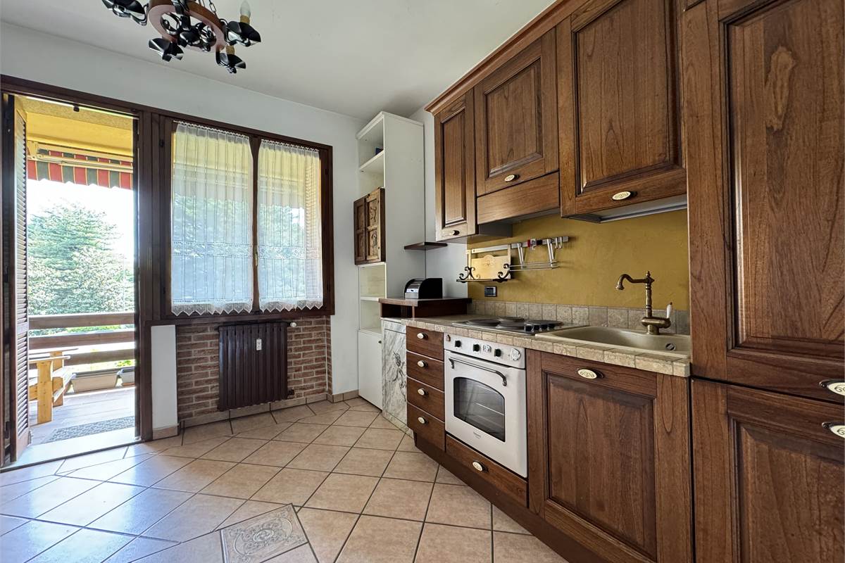 Appartamento ristrutturato con terrazzo