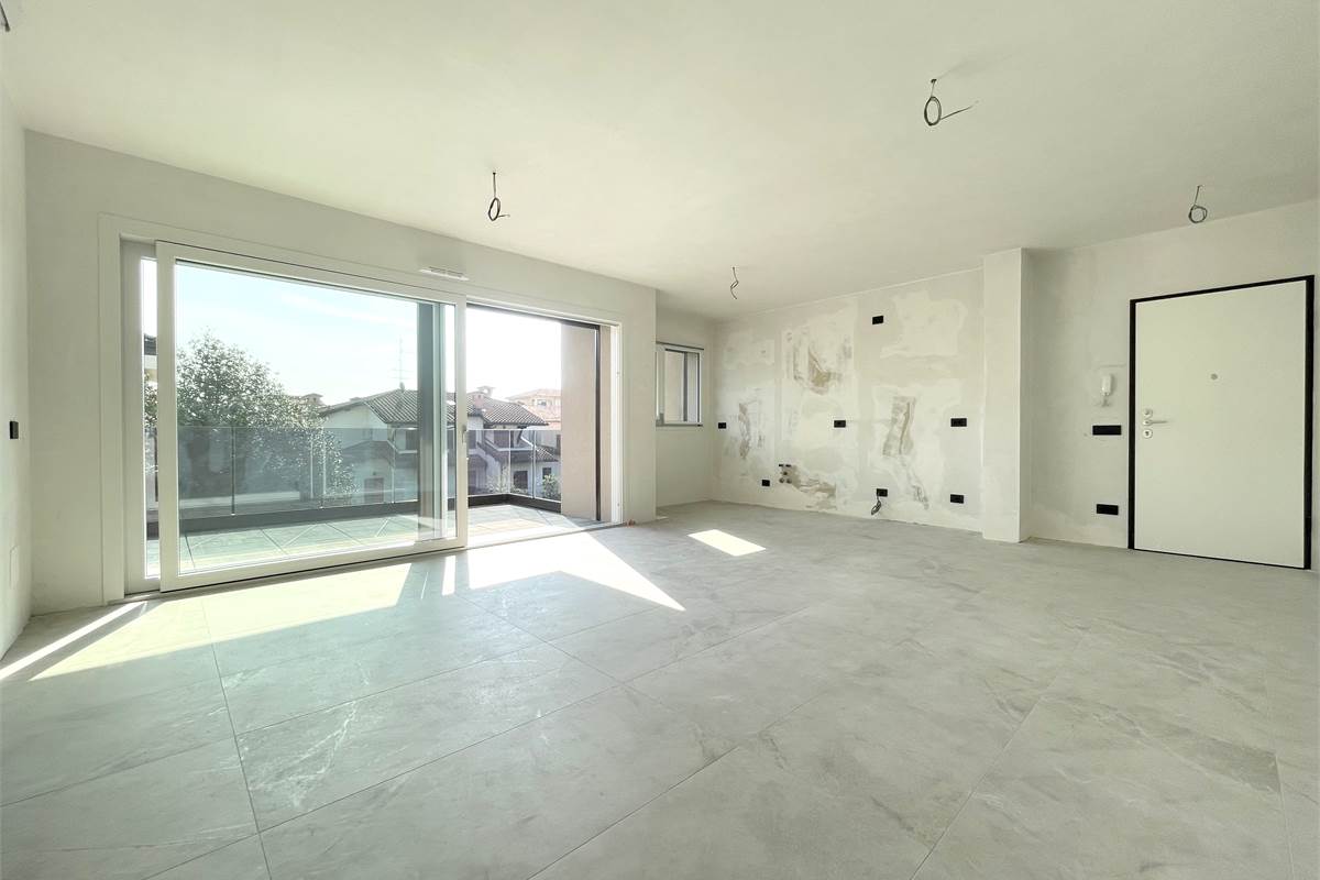Nuovo trilocale ultimo piano con terrazzo