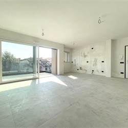 Nuovo trilocale ultimo piano con terrazzo