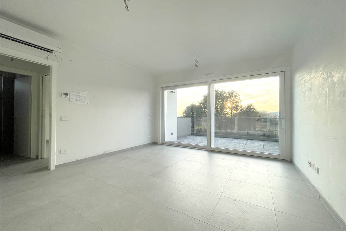 ULTIMO PIANO - NUOVO BILOCALE CON TERRAZZO