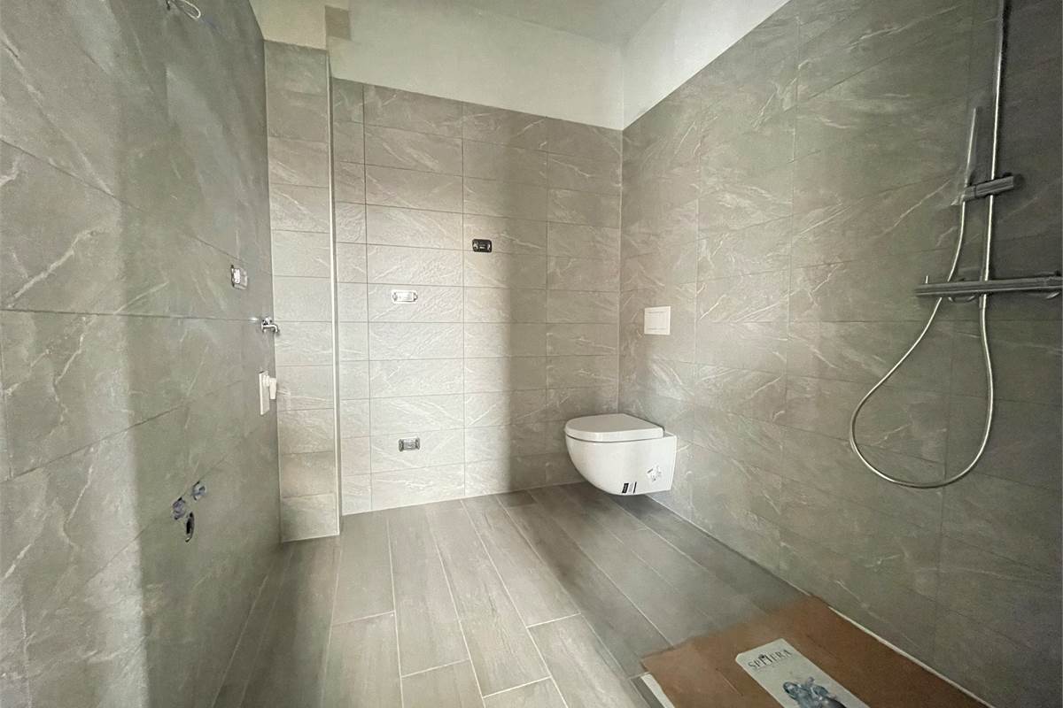 Nuovo trilocale con giardino 