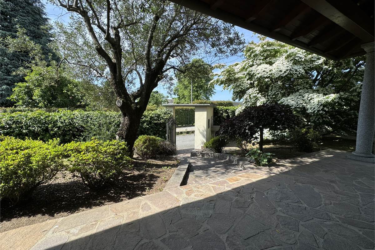 Villa bifamiliare