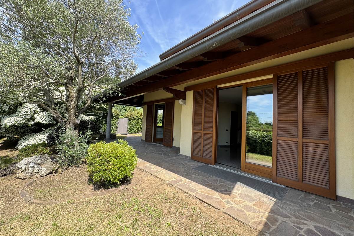 Villa bifamiliare