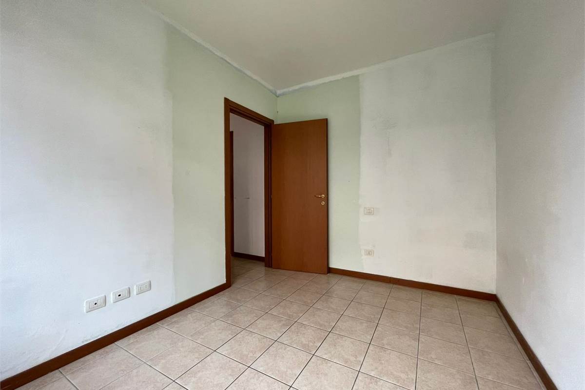 Trilocale con giardino, taverna e box doppio