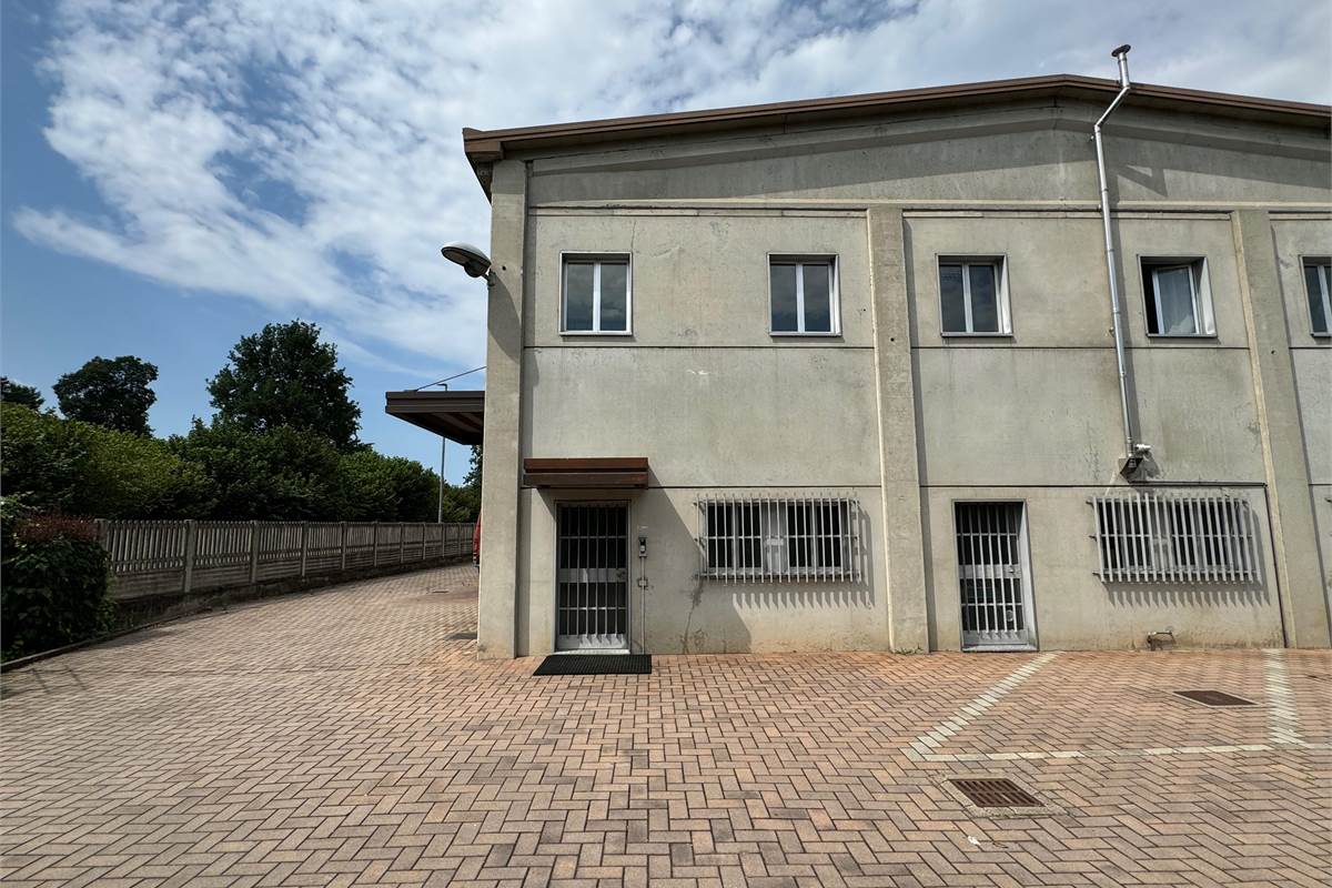 Capannone industriale