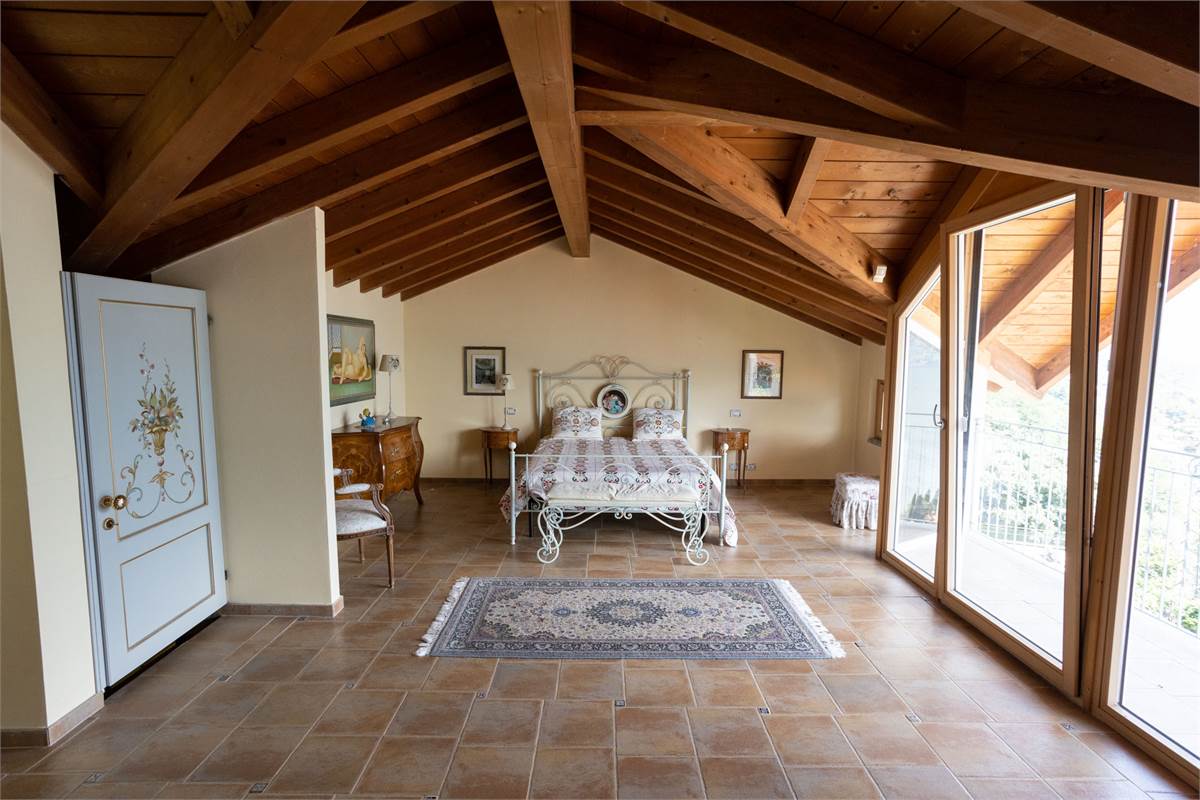 Villa di prestigio sul lago