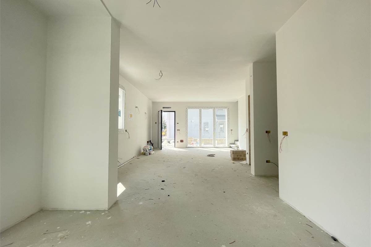 Nuova villetta a schiera di testa