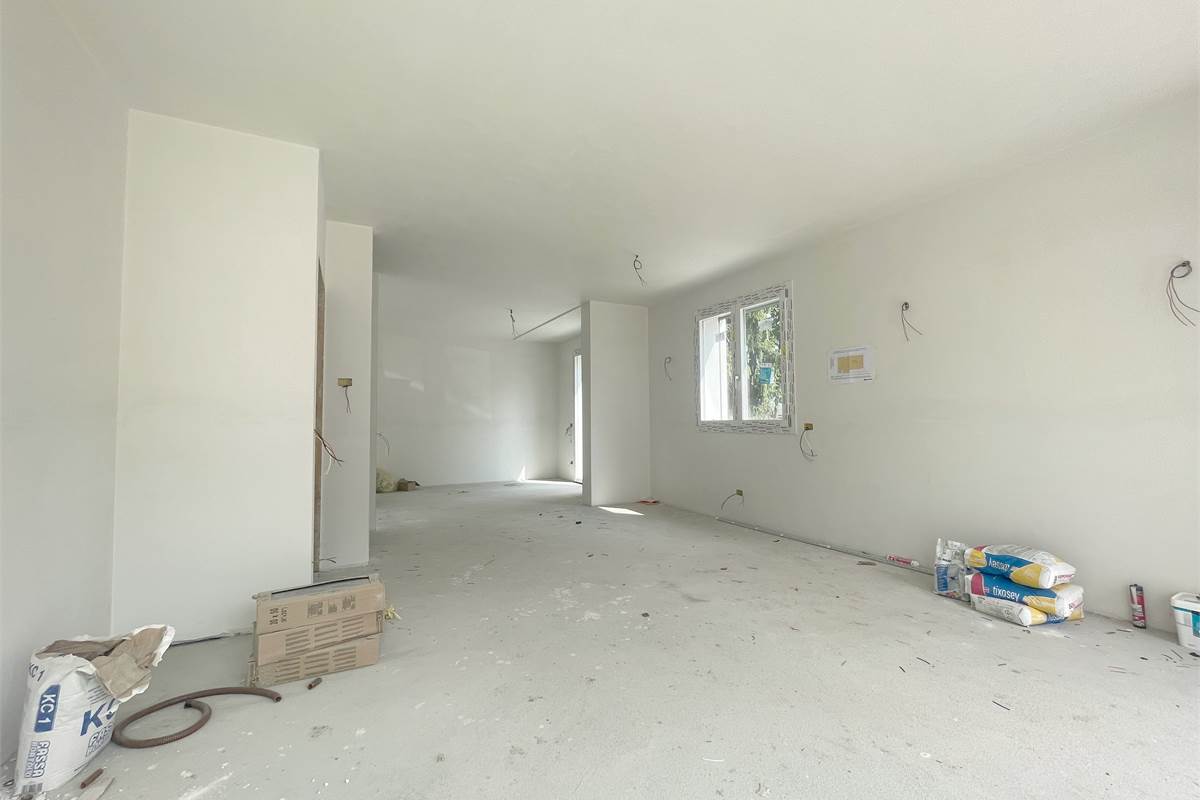 Nuova villetta a schiera di testa