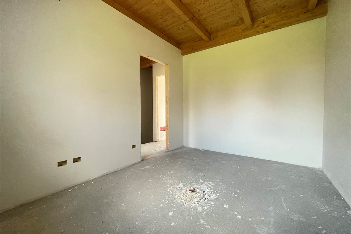 Nuova villetta a schiera di testa