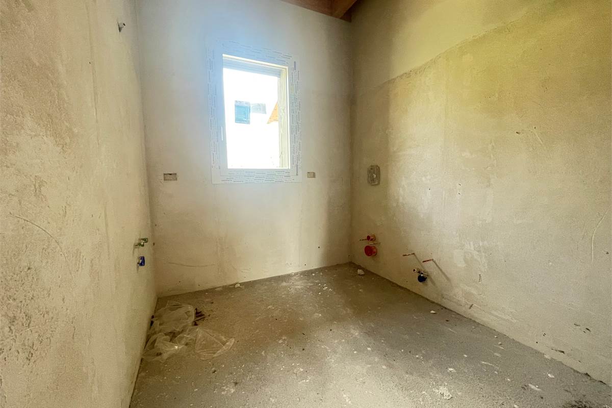 Nuova villetta a schiera di testa