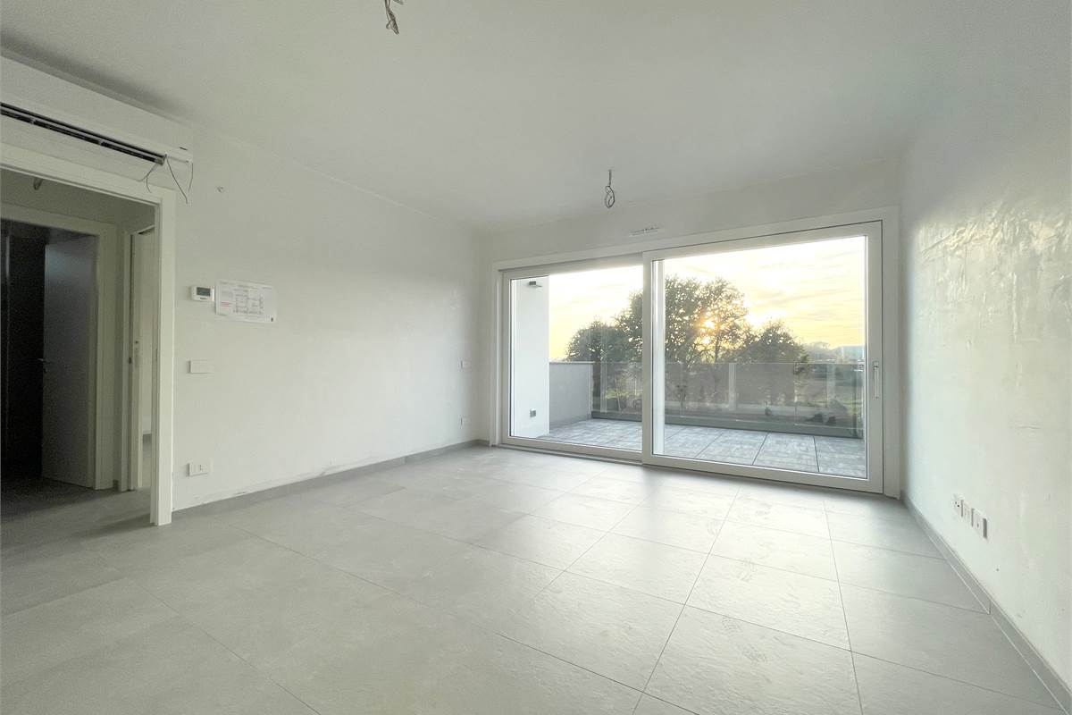 Nuovo bilocale con terrazzo