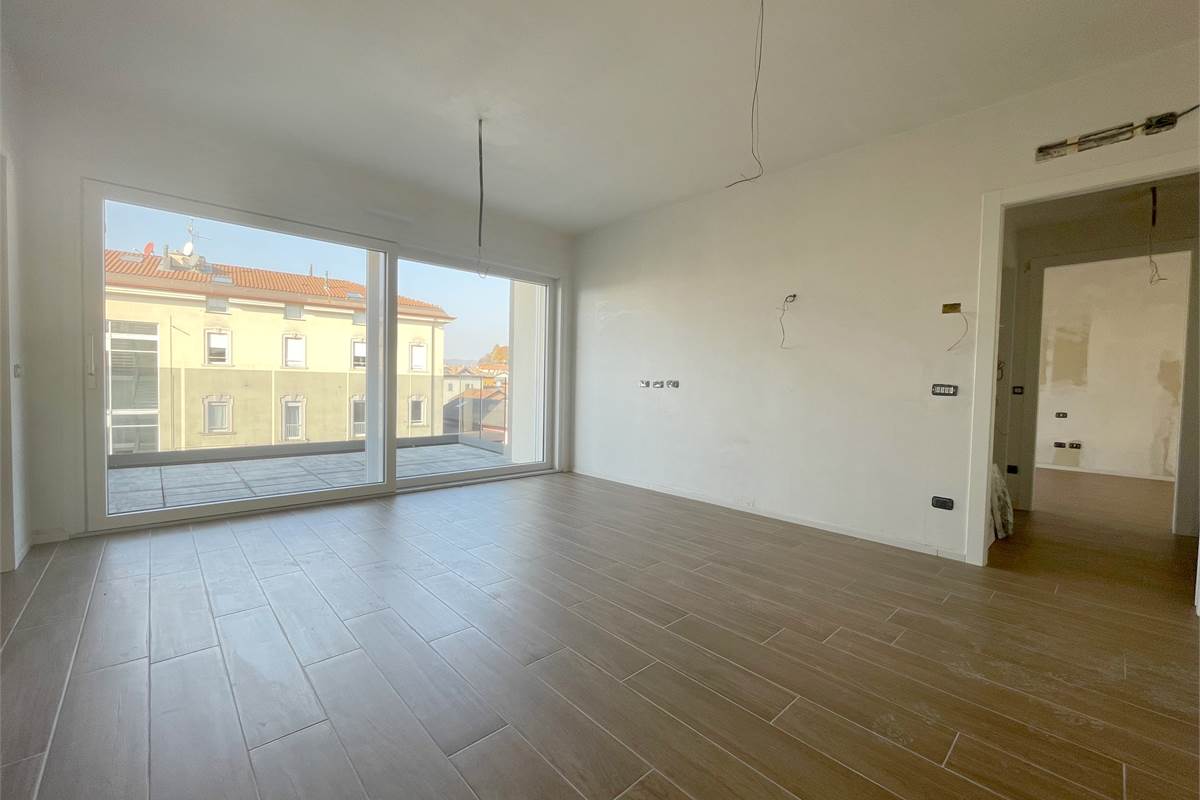 Nuovo trilocale con terrazzo