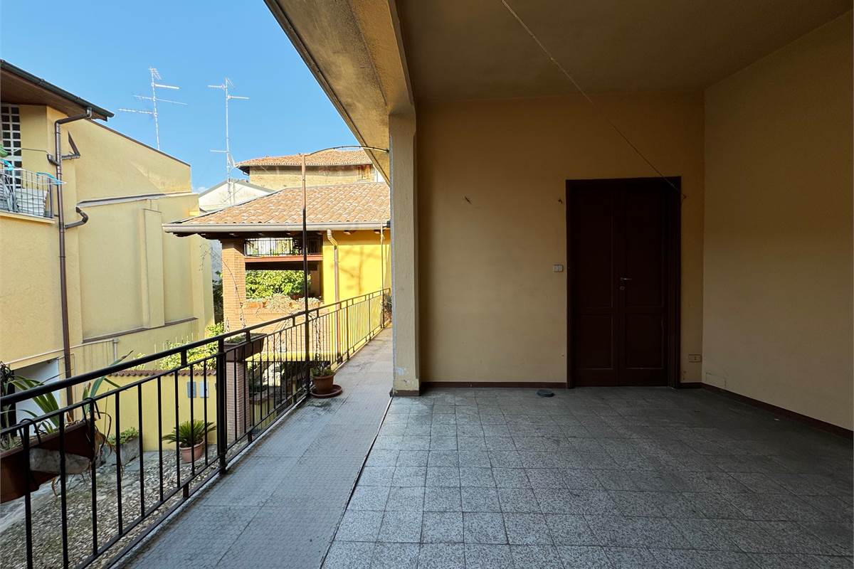 Ampio quadrilocale con terrazzi