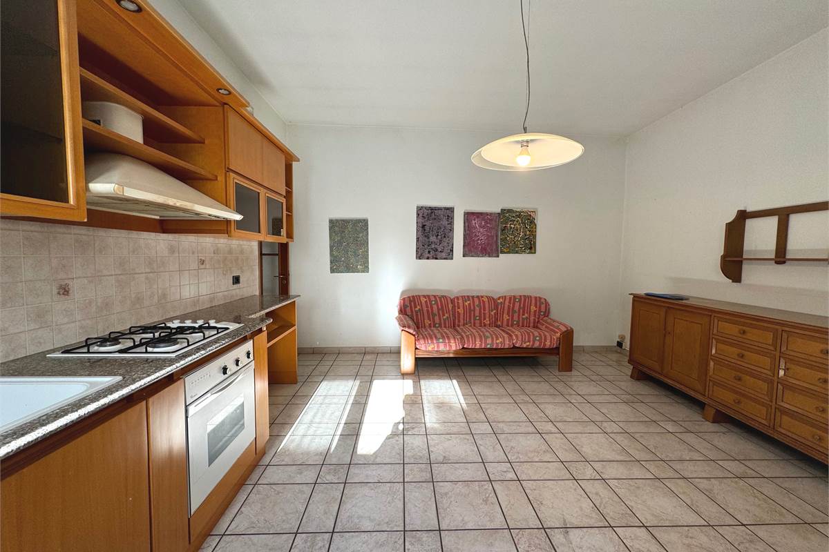 Ampio quadrilocale con terrazzi