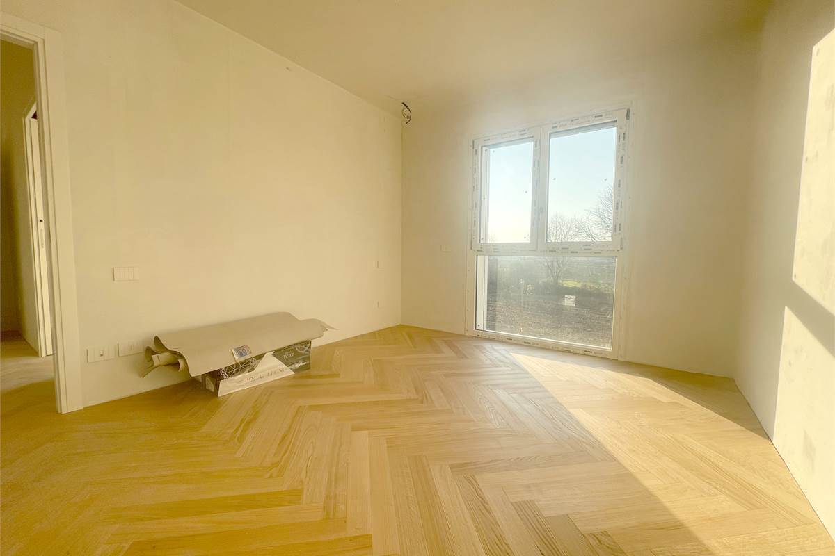 Nuovo trilocale con terrazzo e box