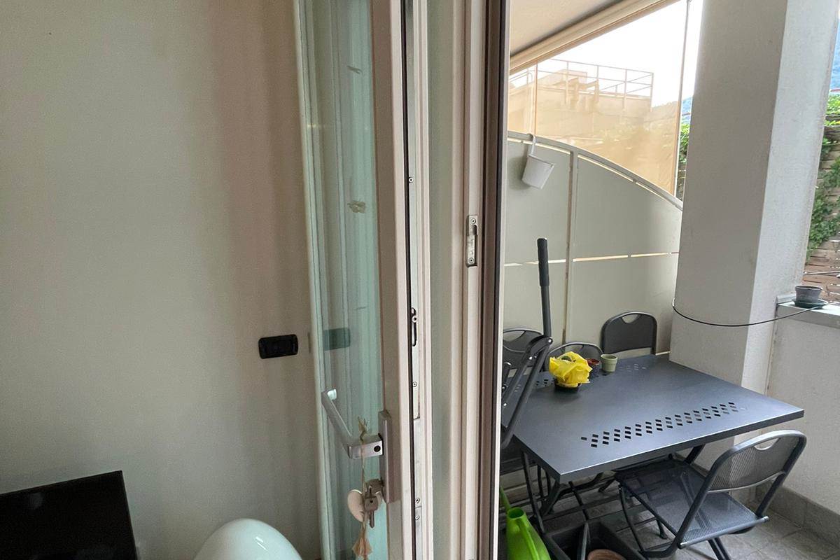 Moderno bilocale con terrazzo