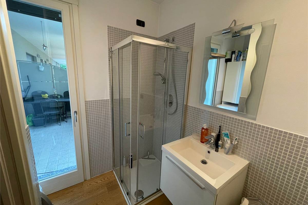 Moderno bilocale con terrazzo