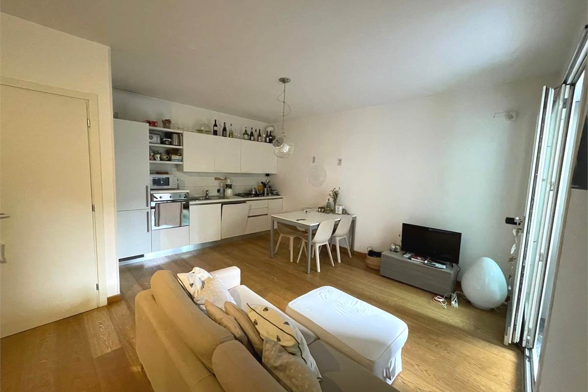 Moderno bilocale con terrazzo