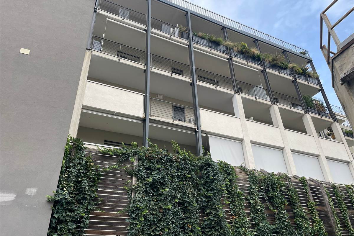 Moderno bilocale con terrazzo