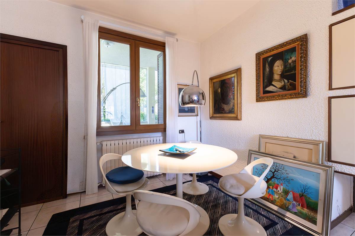 Trilocale con taverna e giardino