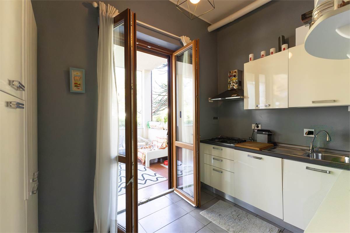Trilocale con taverna e giardino
