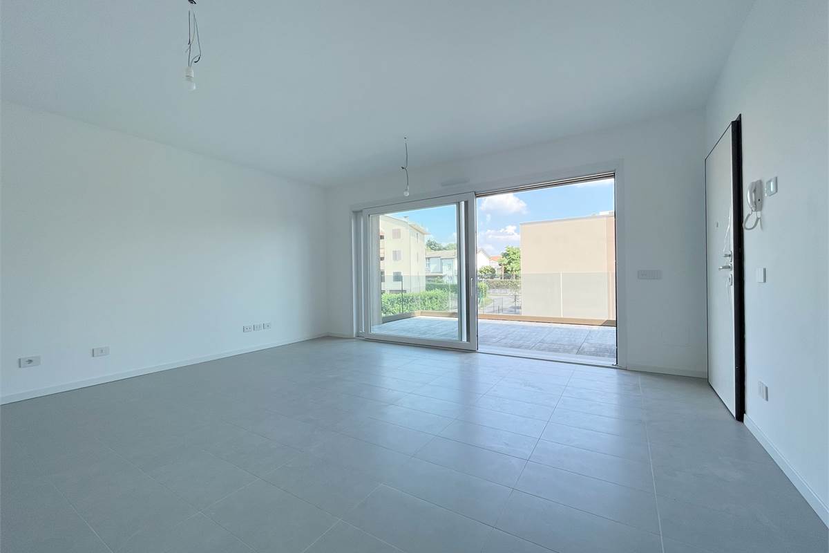 Nuovo bilocale con terrazzo 