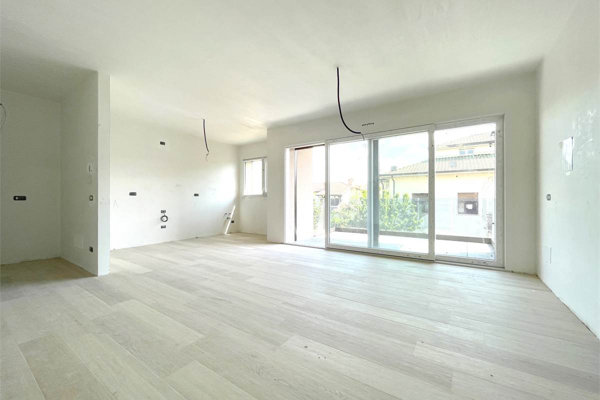 Nuovo trilocale con terrazzo 
