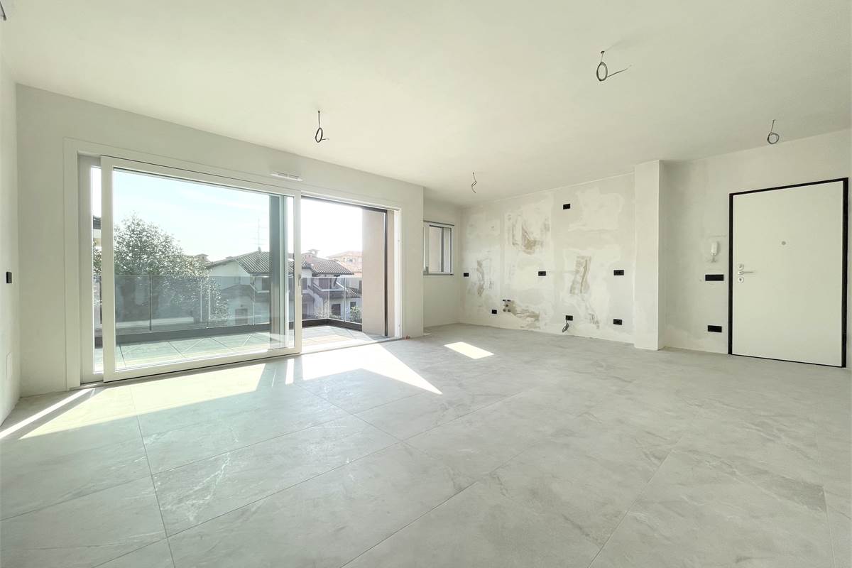 Nuovo trilocale con terrazzo