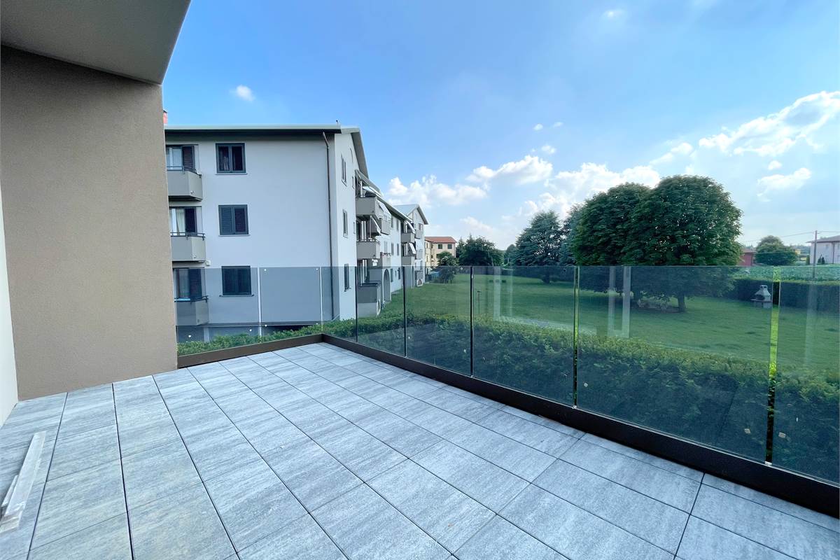 Nuovo trilocale con terrazzo e box