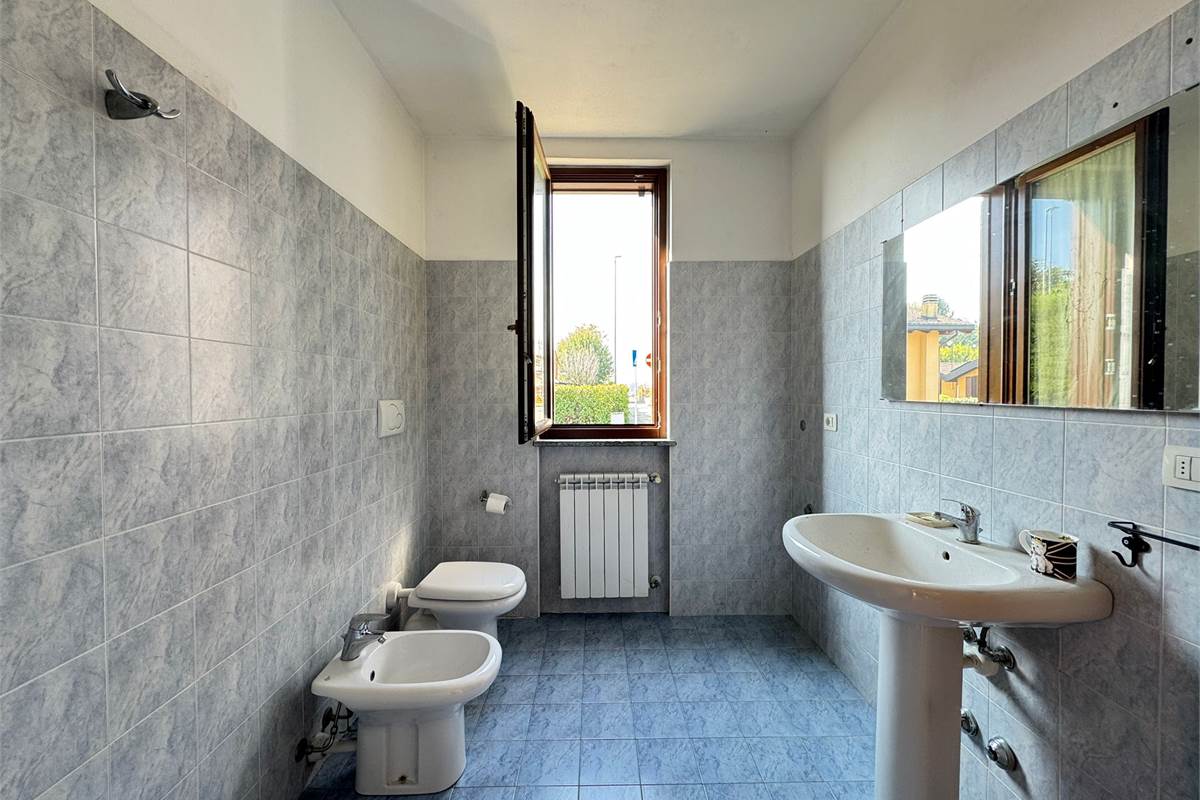 Moderna villetta a schiera di testa