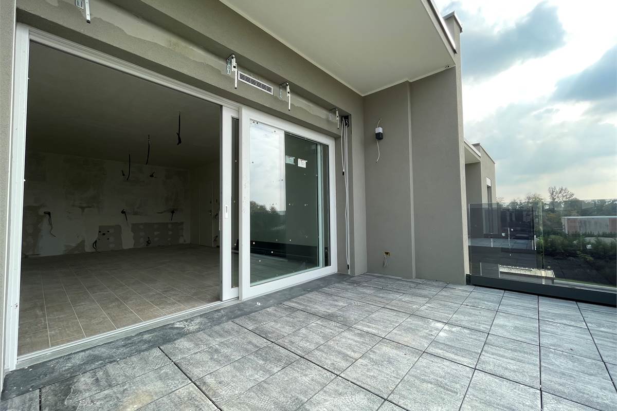 Nuovo bilocale con terrazzo