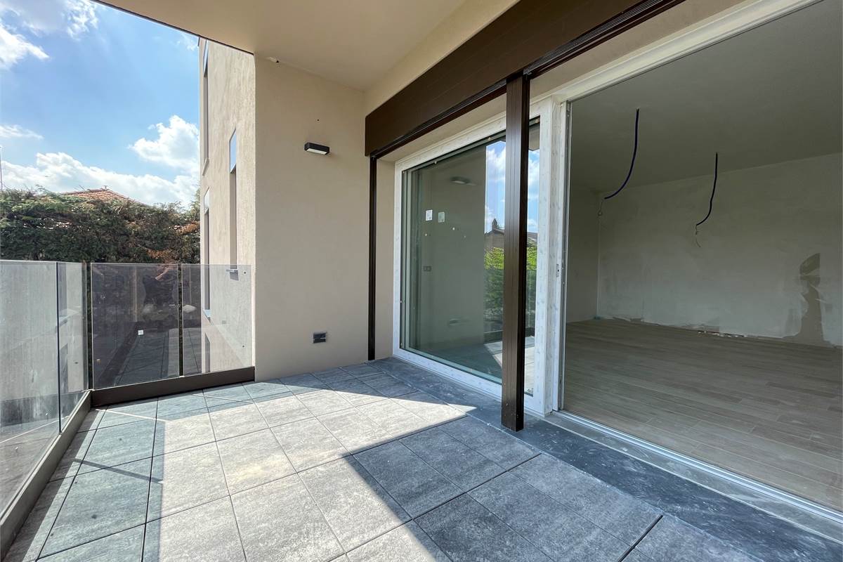 Nuovo trilocale con terrazzo