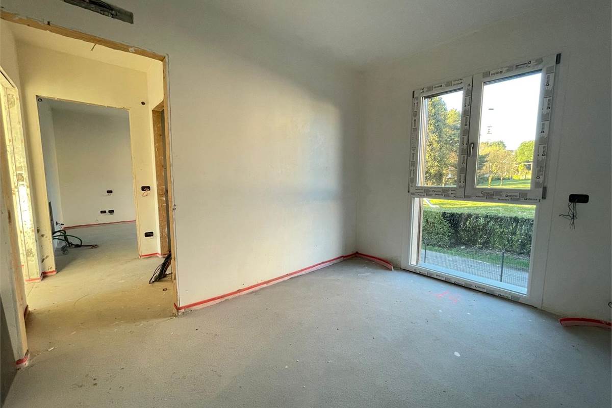 Nuovo trilocale ultimo piano con terrazzo e box